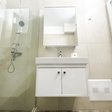 דירה Ocean Breeze Residences גולם